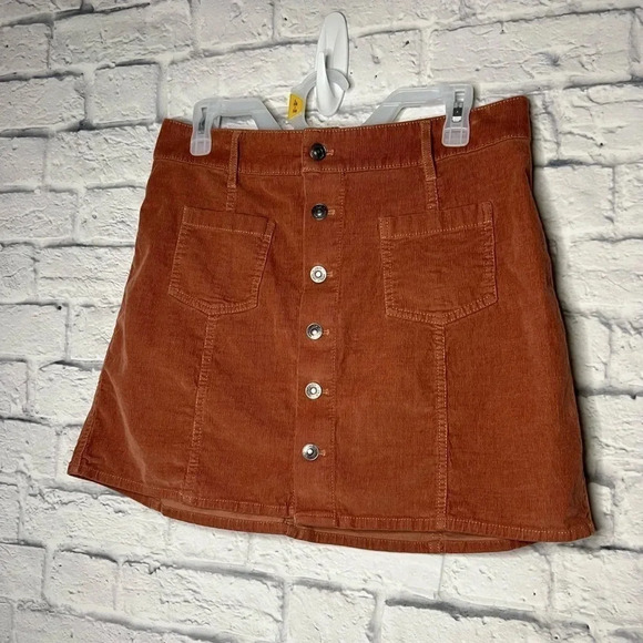 AERIE Corduroy Mini Button Skirt size L. - Picture 7 of 8
